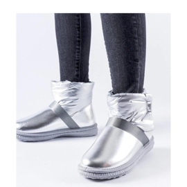 Silber glänzende kurze Schneestiefel grau 1
