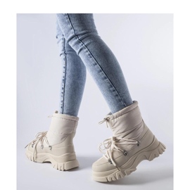 Beige isolierte Schneestiefel 1