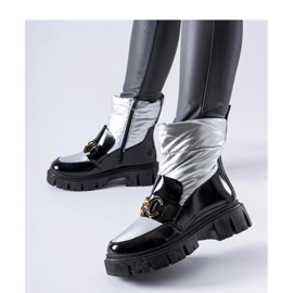 Schwarze und silberne Lack-Schneestiefel 2