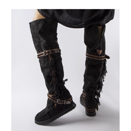 Schwarze Keilstiefel 1