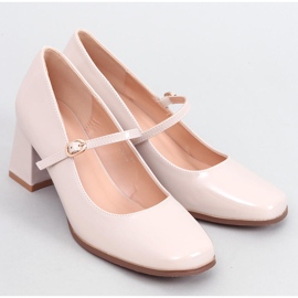 Beige Lackpumps mit hohem Absatz 1