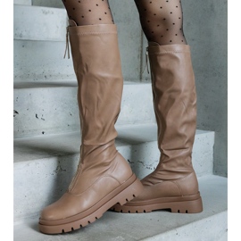 Braune Öko-Lederstiefel mit flachem Absatz und Reißverschluss 1