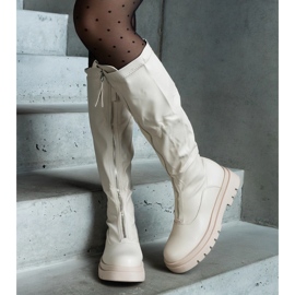 Beigefarbene Öko-Lederstiefel mit flachem Absatz und Reißverschluss 2