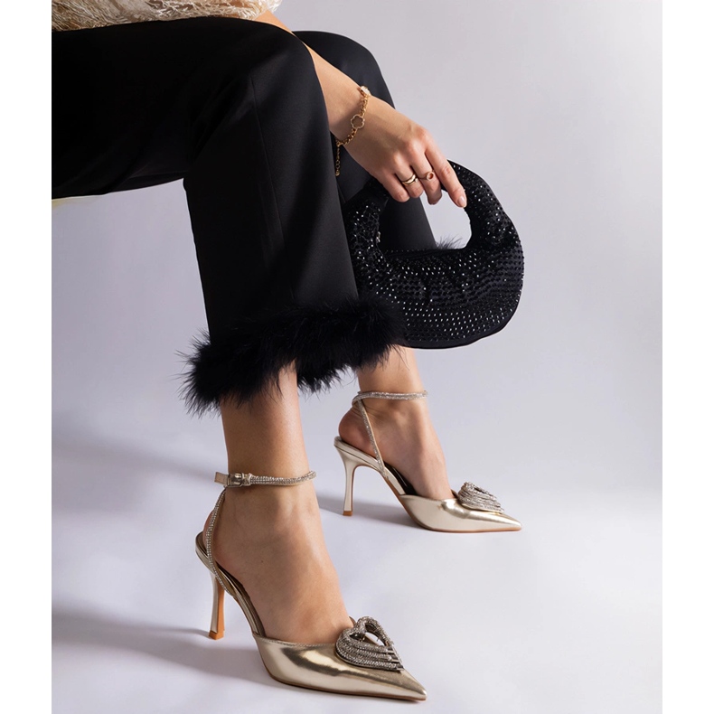 Goldene High Heels mit offenem Absatz, verziert mit Zirkonen 1