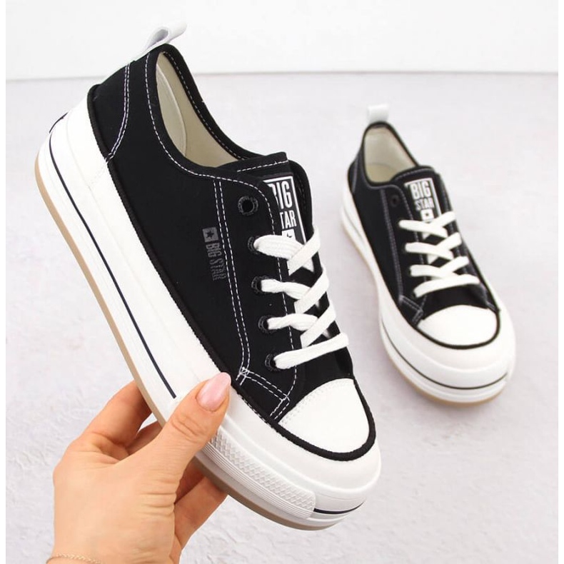 Big Star Sneakers auf der schwarzen Plattform NN274204 1