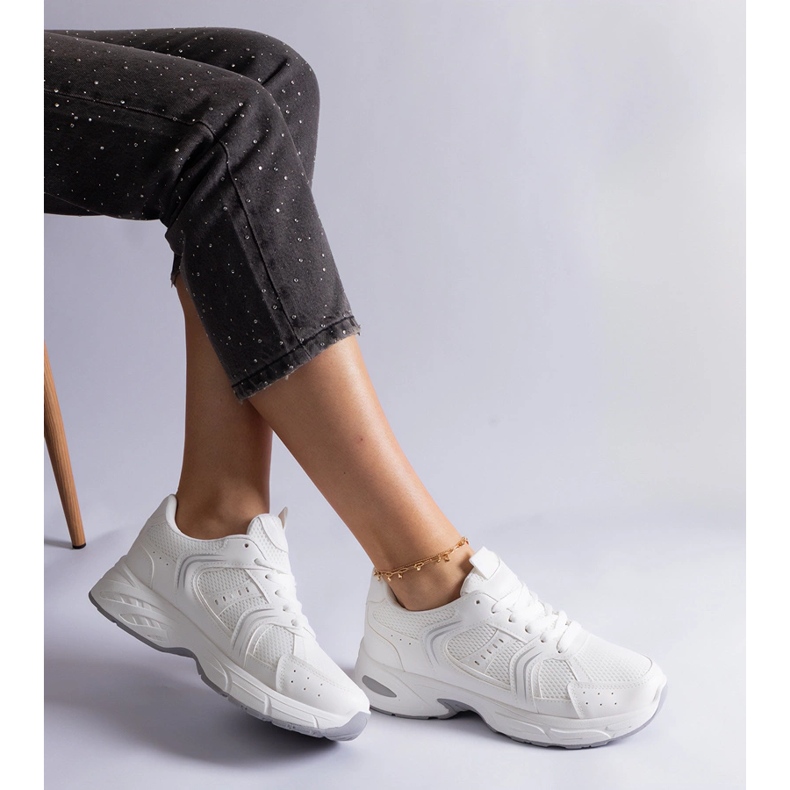 Weiße Sport-Sneaker 2