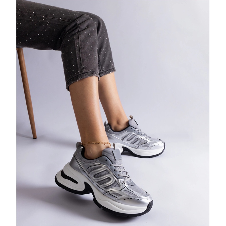 Silberne Sport-Sneaker für Damen silber- 1