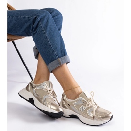 Goldene klassische Sport-Sneaker 2