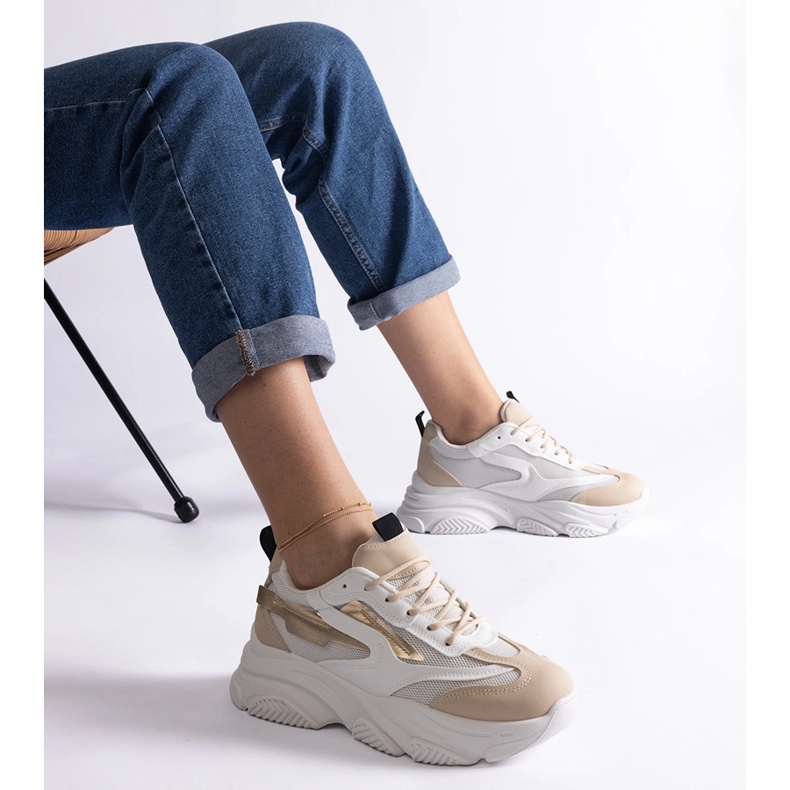 Beige-goldene Damen-Sneaker 1