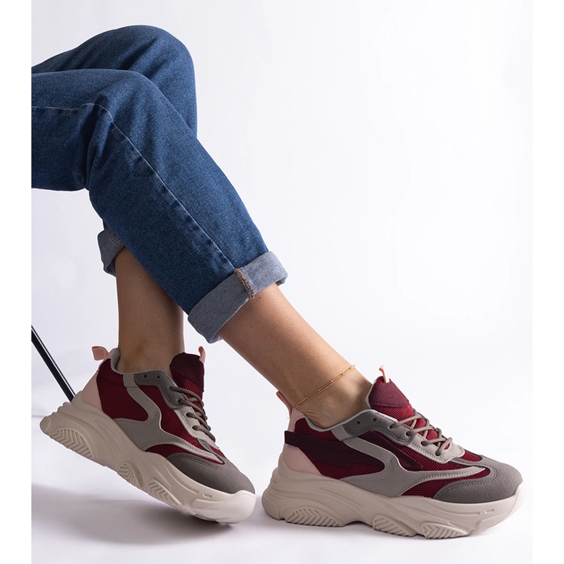 Burgunderrote und graue Damen-Sneaker 1