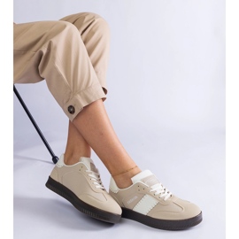 Beige Sneakers auf der Plattform mit Nähten 1