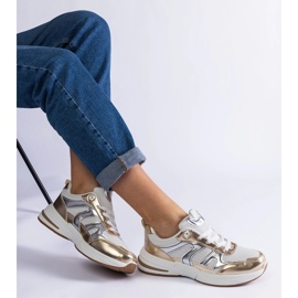 Sport-Sneaker aus Stoff mit goldenen Einsätzen 3