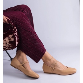 Beige Ballerinas mit Eco -Lederschnallen 2