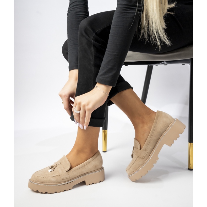 Wildledermokasins für Frauen mit Khaki -Randflächen beige 1