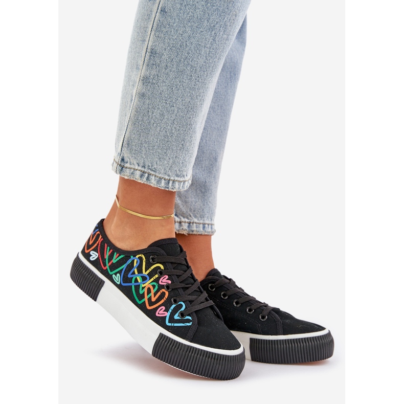Frauen -Sneaker in schwarzen Herzen 1