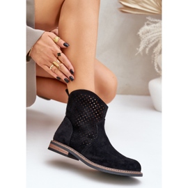 Schwarze Openwork -Stiefel 6