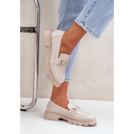 Klassische Frauen -Slipper mit Öko -Leder -Beige mit einer Verzierung 2