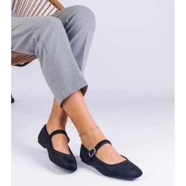 Schwarze Ballerinas mit einem Gürtel und einer quadratischen Nase 2