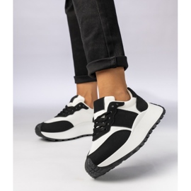 Schwarz -Weiß -Sport -Sneaker von Frauen 2