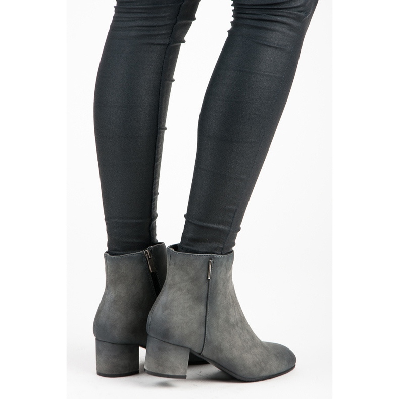 Vinceza Stiefel mit niedrigem Absatz grau 1