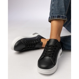 Schwarze Sport -Sneaker von Frauen 2