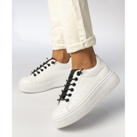 Weiße und weiße Sport -Sneaker von Frauen 1