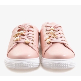 Braune Sandalen mit Klettverschluss auf flacher Sohle 1