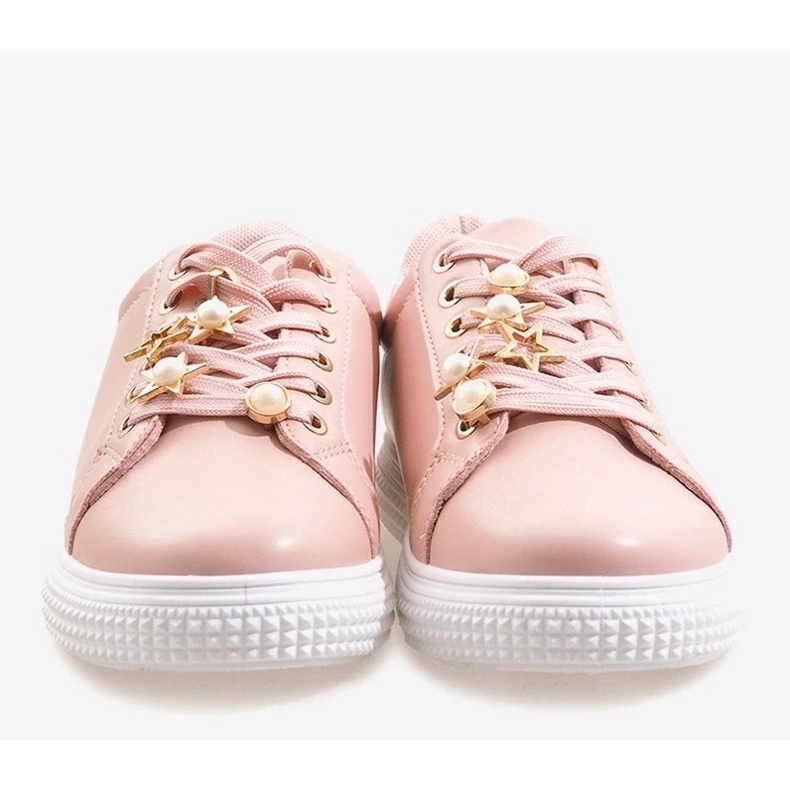 Braune Sandalen mit Klettverschluss auf flacher Sohle 1