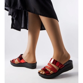 Elegante Pumps mit hohem Absatz aus Lackleder schwarz 2