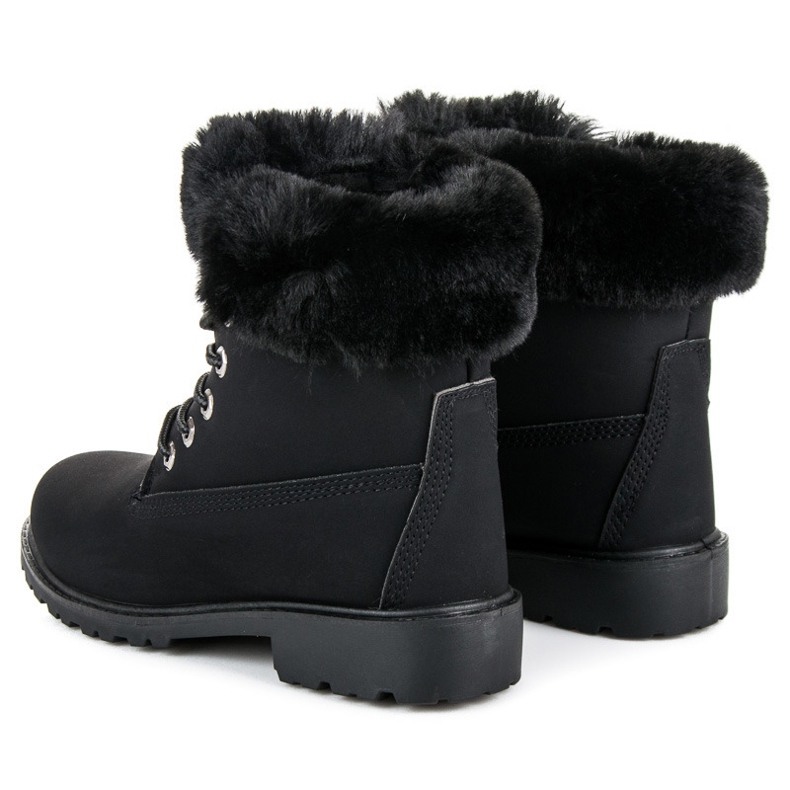 Queen Vivi Schwarze Trapper mit Fell 1