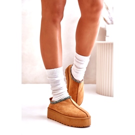 Pantoffeln für Frauen auf der Plattform mit Kamelstickerei beige 3