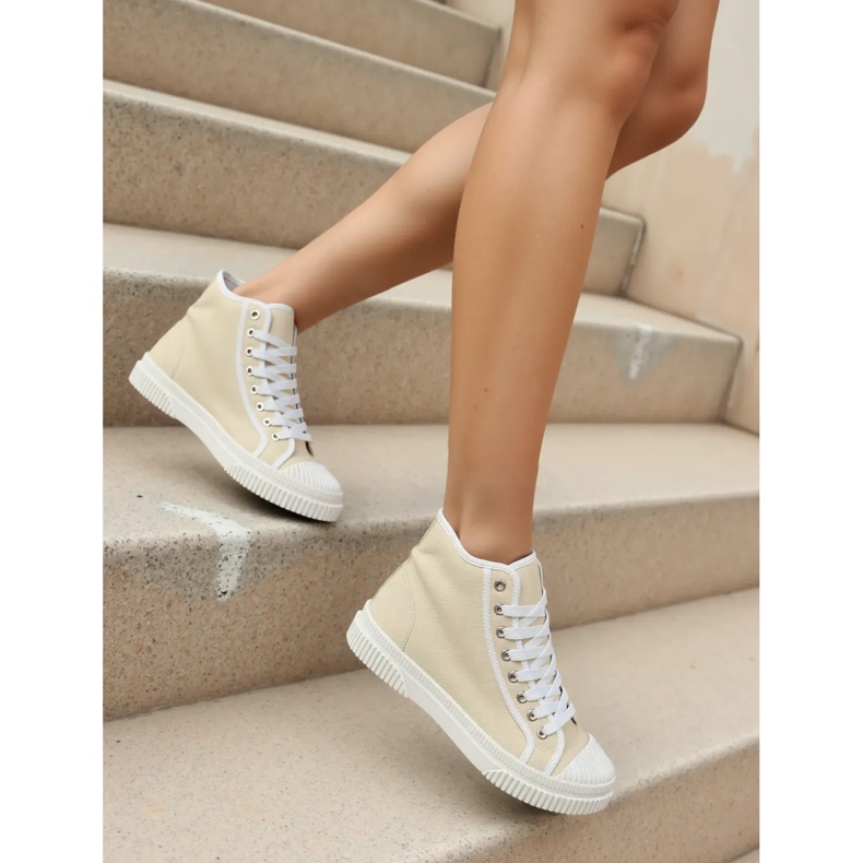 Frauen Nolvia Beige Sneakers 2
