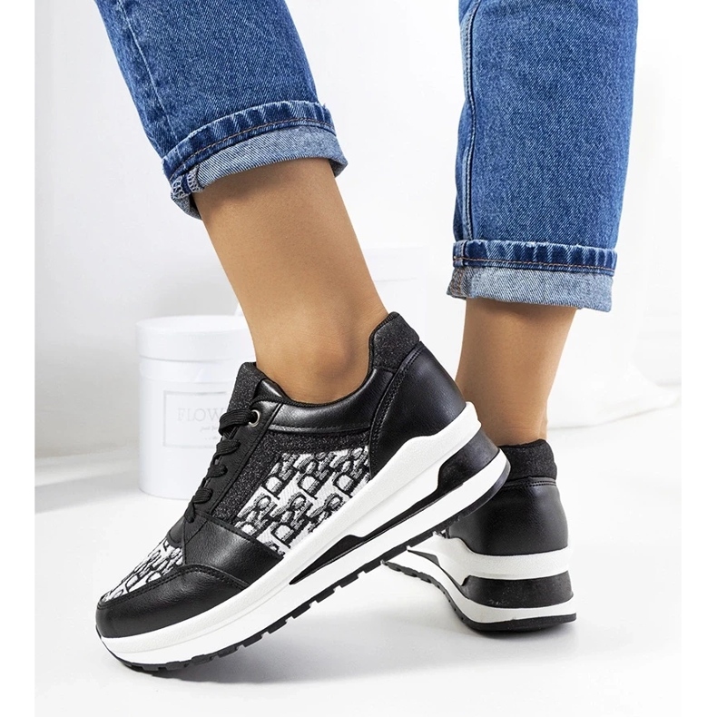 D/GMR Schwarze Sportschuhe Sneakers auf einer dicken alleinigen Spitze -up -Aloisia 2