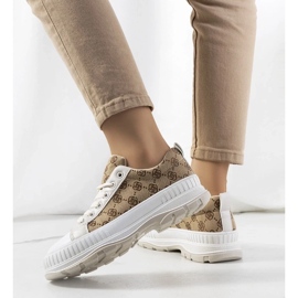 D/GMR Beige Turnschuhe auf der Meliko-Plattform 2