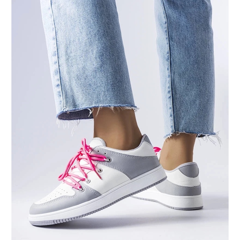 D/GMR Weiße Retro-Sneaker von Shari 2