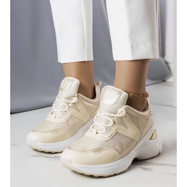 D/GMR Beige Sneaker mit Metallic-Einsätzen von Ruais 1