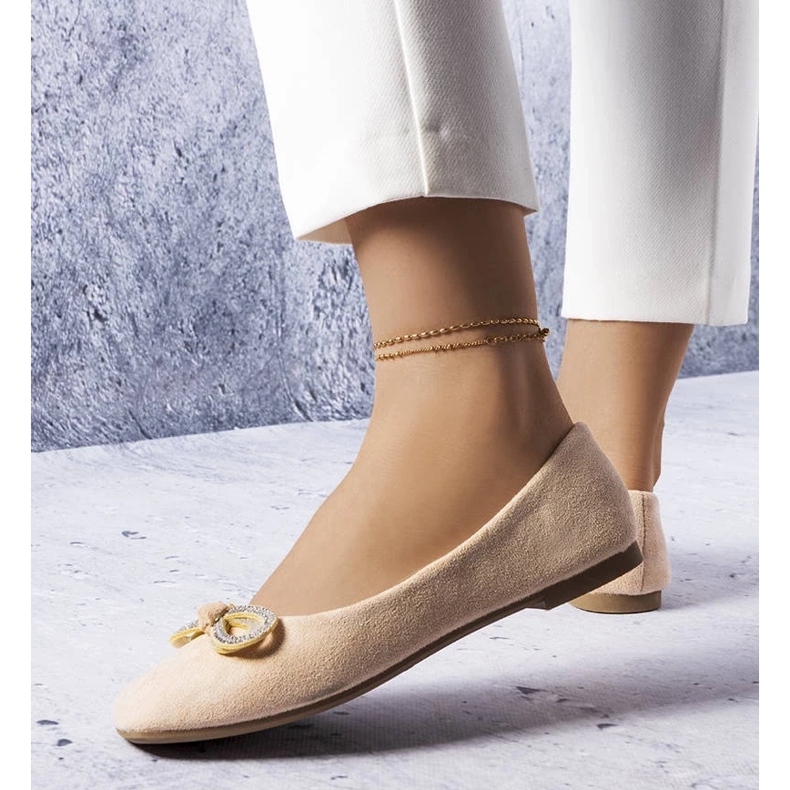 D/GMR Beigefarbene Ballerinas mit Gaillou-Schleife 2