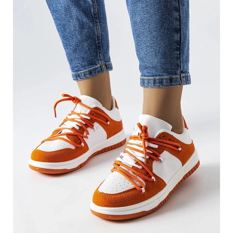 D/GMR Orange Sneaker mit kombinierten Materialien von Hila 1