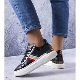 D/GMR Schwarze Schuhe mit Lackeinsätzen von Annot weiß 2