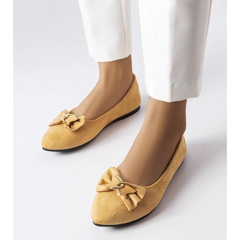 D/GMR Jetté Beige Ballerinas mit spitzer Zehenpartie 1