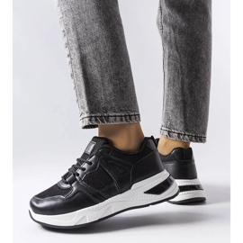 D/GMR Schwarze Sneakers aus kombinierten Materialien von Caya 2