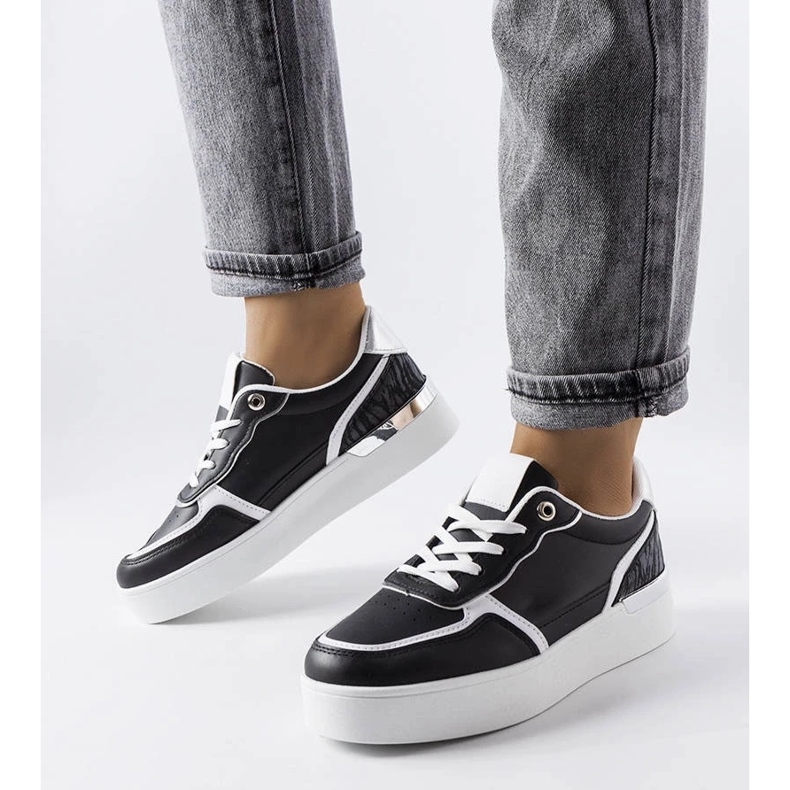 D/GMR Schwarze Plateausneaker von Tooele 1