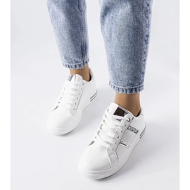 D/GMR Weiße Turnschuhe, verziert mit Xarles-Strasssteinen 1