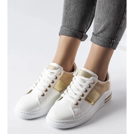 D/GMR Weiße Sneakers mit beigen Einsätzen von Deans 1