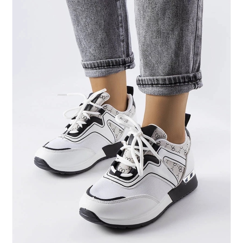 D/GMR Weiße Sneaker mit goldenen Elementen von Bedord 1