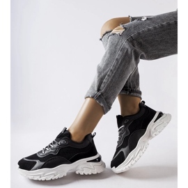 D/GMR Schwarze Sneaker mit sichtbarem Profil von Rosita 2