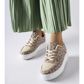 D/GMR Beigefarbene Sneakers, verziert mit dem Sands-Monogramm 1