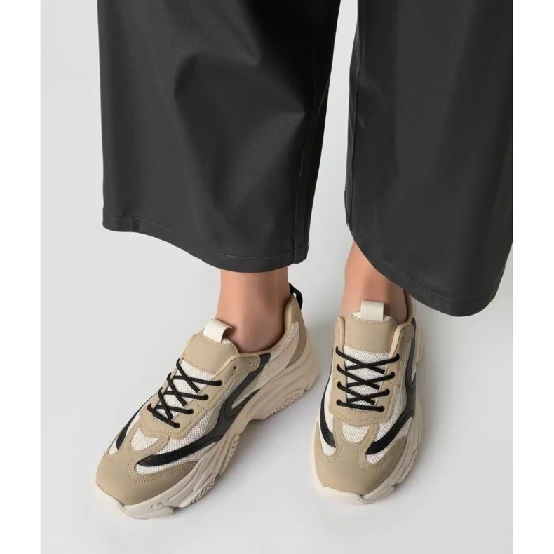 Zenna schwarze Sneaker von Frauen beige 2