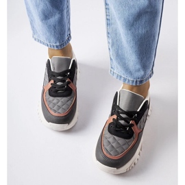 D/GMR Graue Sneaker mit farbigen Einsätzen von Esquibel 2