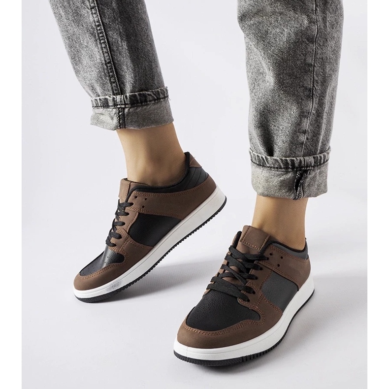 D/GMR Braune und schwarze Jacqueline-Sneaker 1